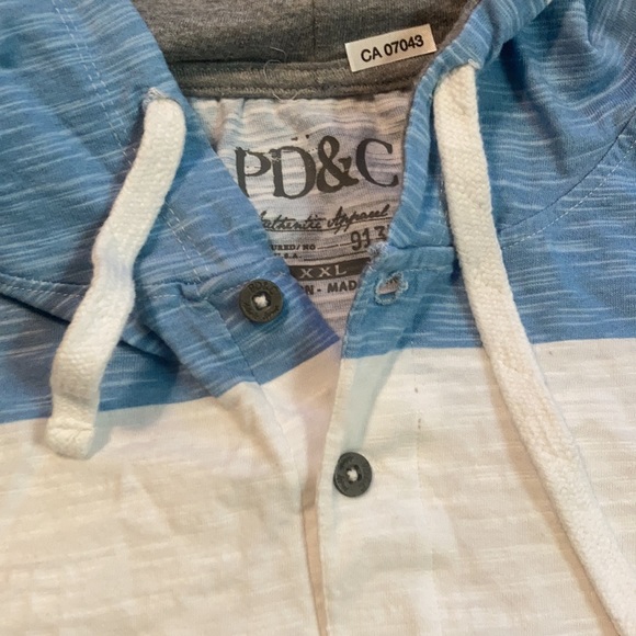 Kangaroo pocket hooded longsleeve shirt. - Picture 6 of 8